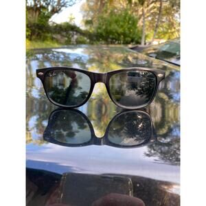 Ray Ban Black Wayfarers